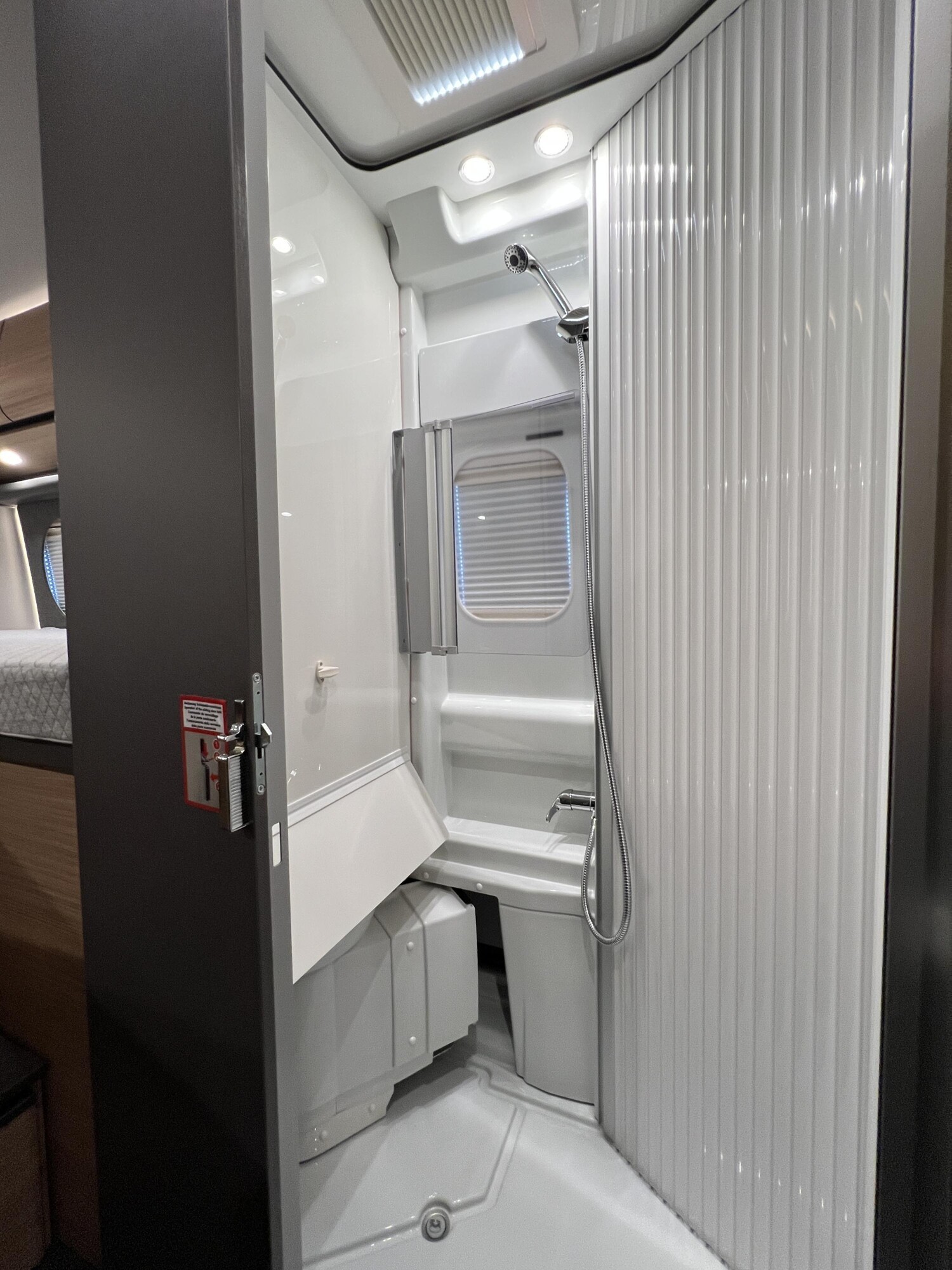 Malibu Van charming GT skyview 640 LE – Bild 32