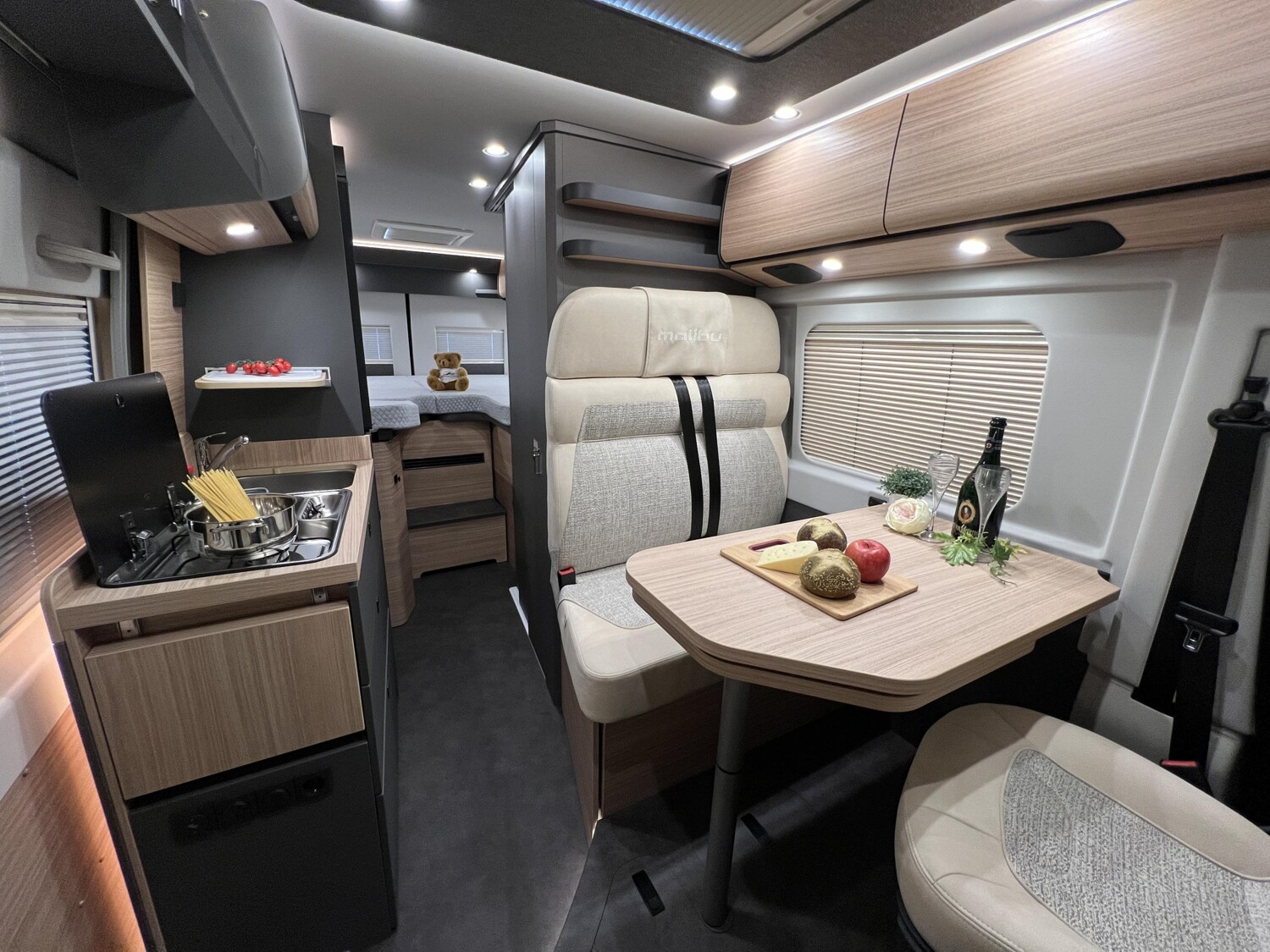 Malibu Van charming GT skyview 640 LE – Bild 15