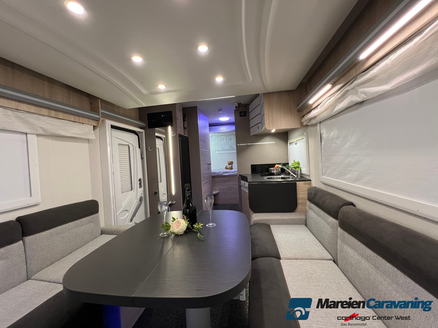 Challenger Teilintegriert 380 – Bild 14