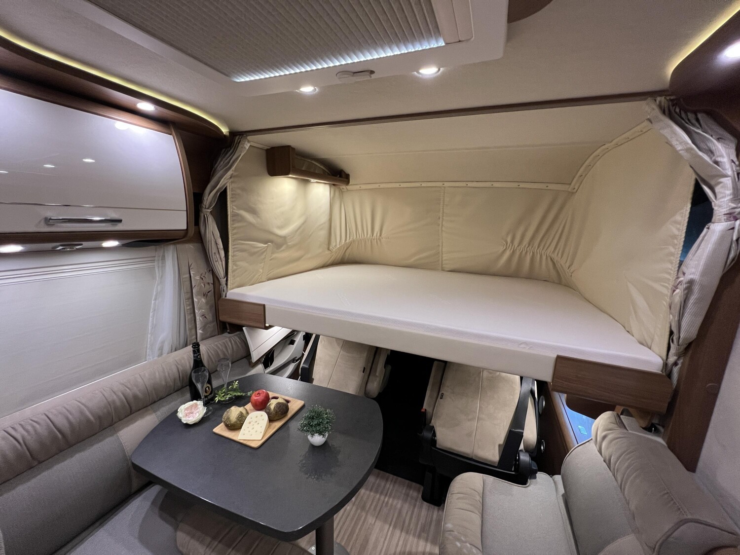 Carthago c-tourer I 143 LE – Bild 11