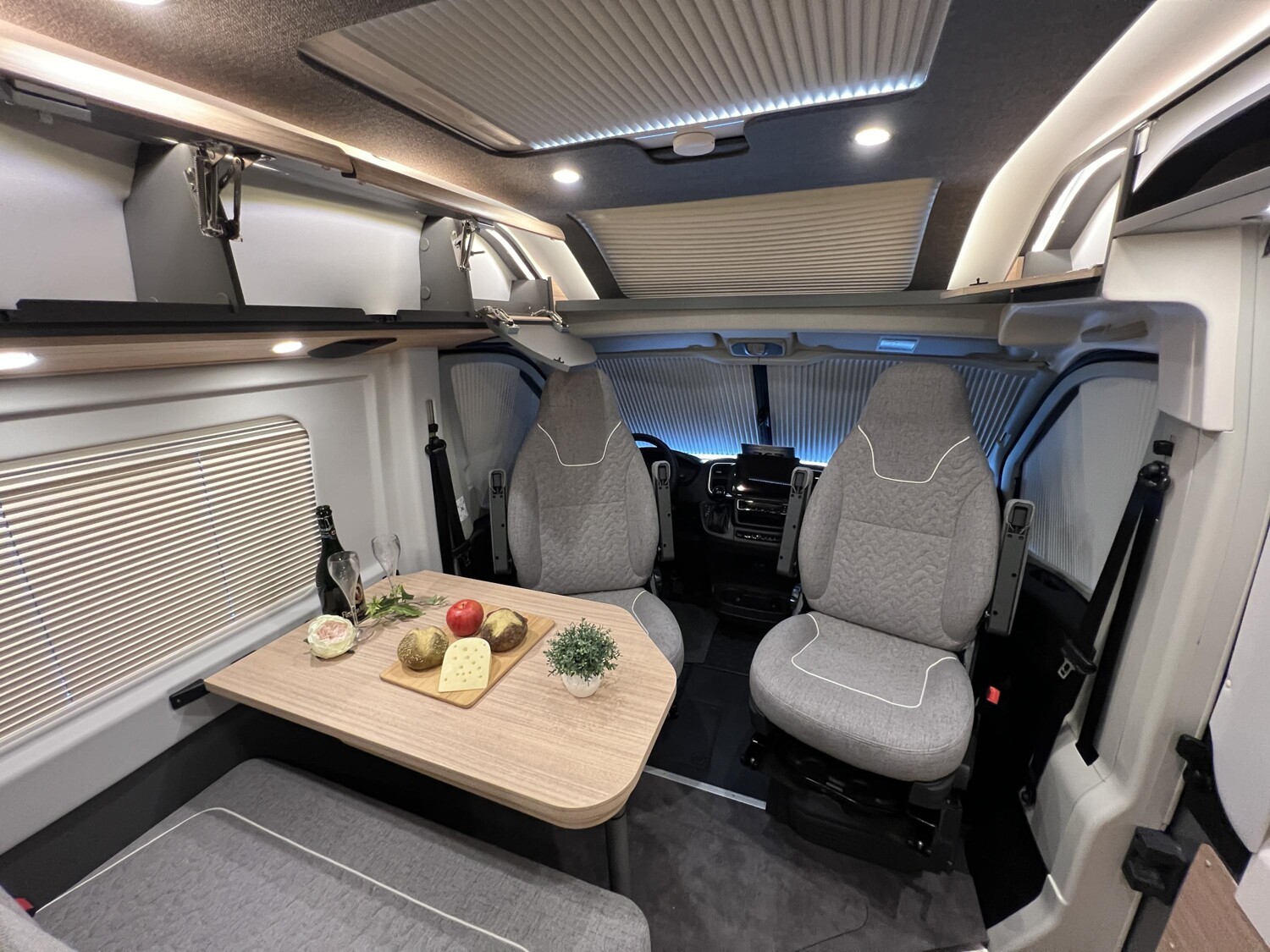 Malibu Van charming GT skyview 640 LE – Bild 13