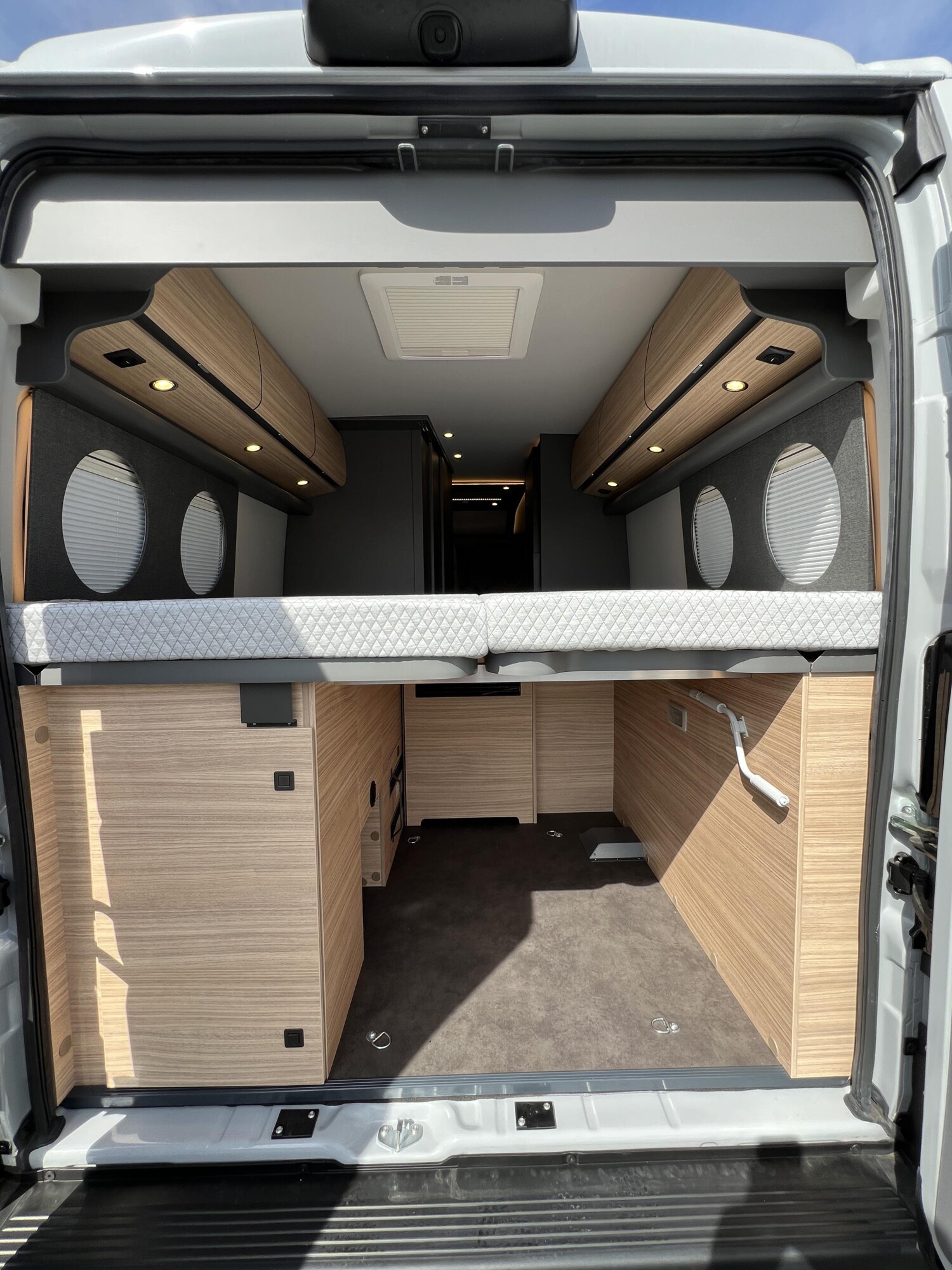 Malibu Van charming GT skyview 640 LE – Bild 27