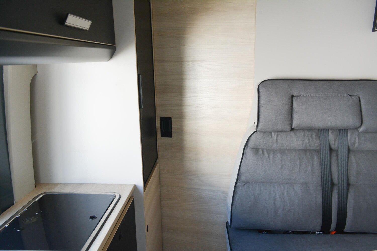 Chausson Van Sport Line F&S mit Aufstelldach 2026 Bild 7