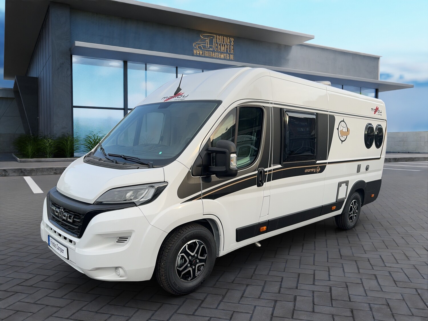 Malibu Van first class - two rooms 640 LE RB viele Pakete,Abverkauf – Bild 2