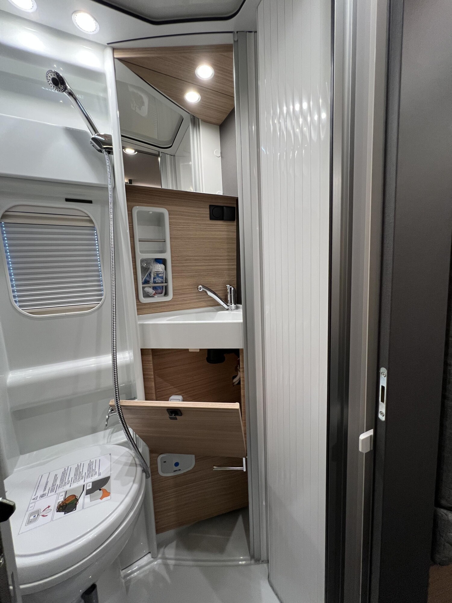 Malibu Van charming GT skyview 640 LE – Bild 31