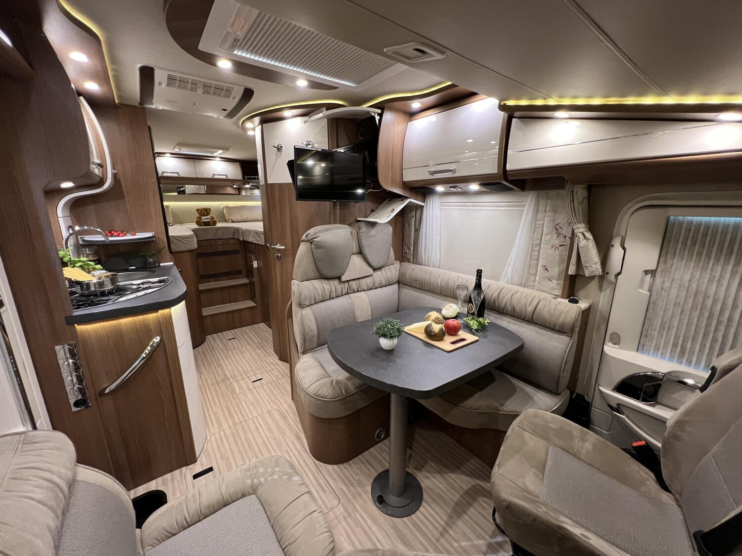 Carthago c-tourer I 143 LE – Bild 14