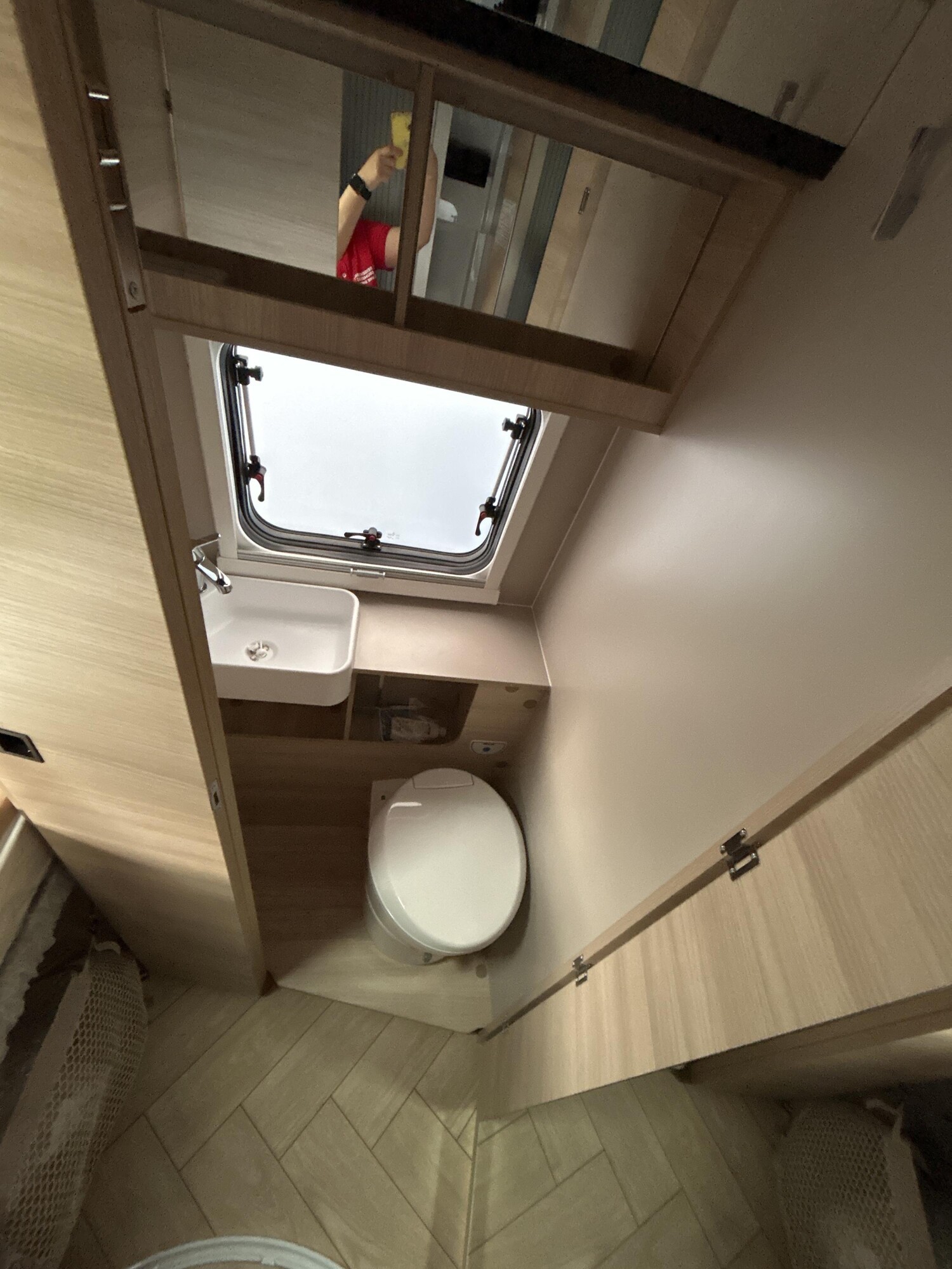 Chausson Van Sport Line F&S mit Aufstelldach 2026 Bild 6
