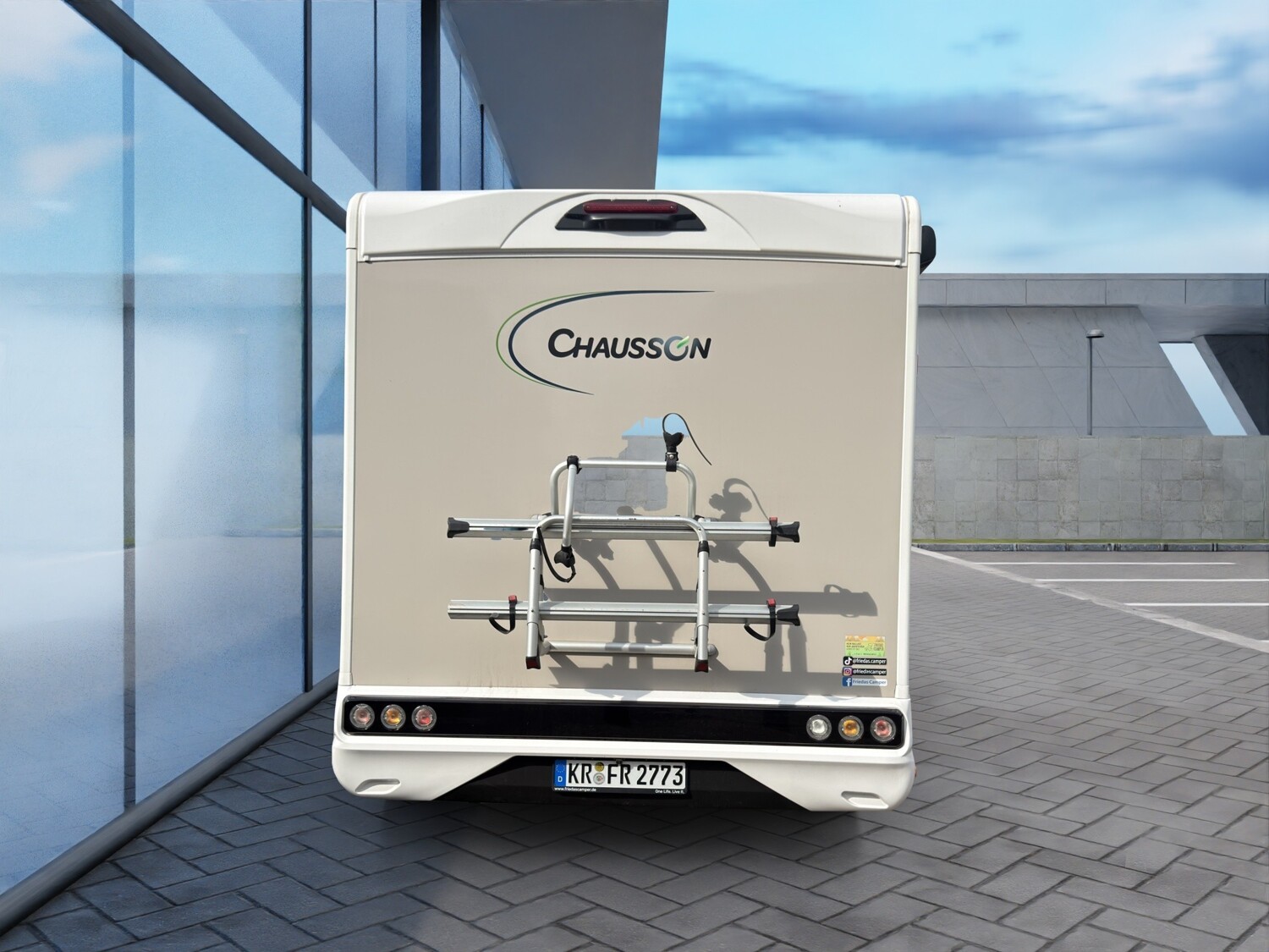 Chausson Integriert Titanium Line 777 /  EL- + Hubbett – Bild 5