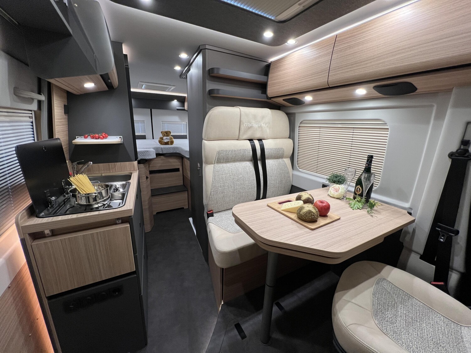 Malibu Van charming GT skyview 640 LE – Bild 15