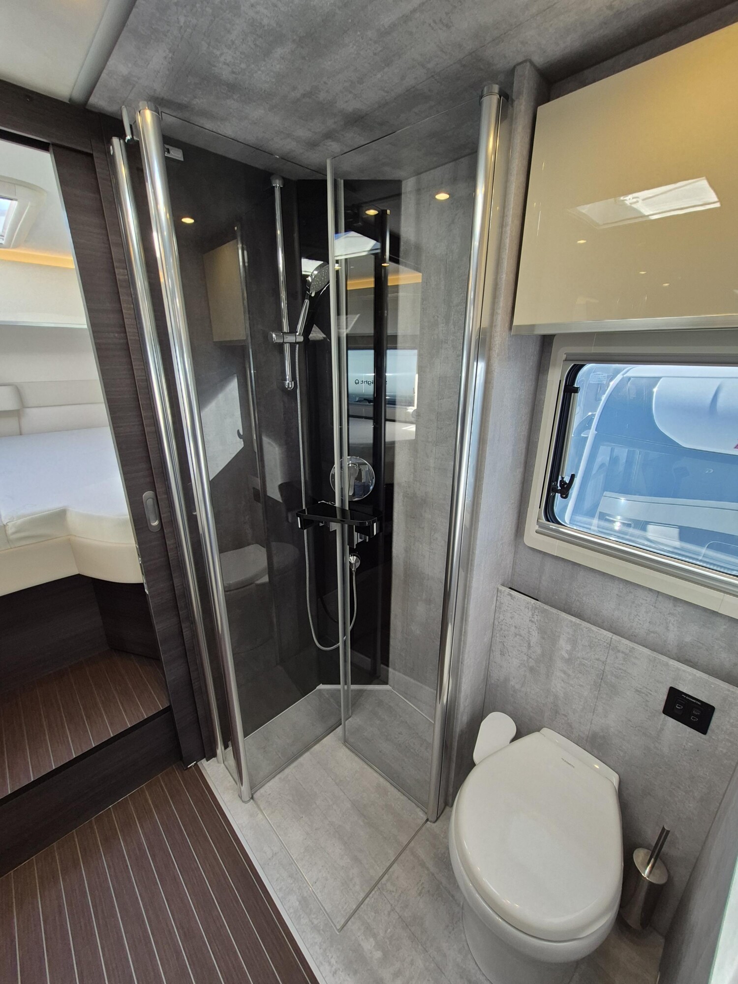 Concorde Carver 850 LI
