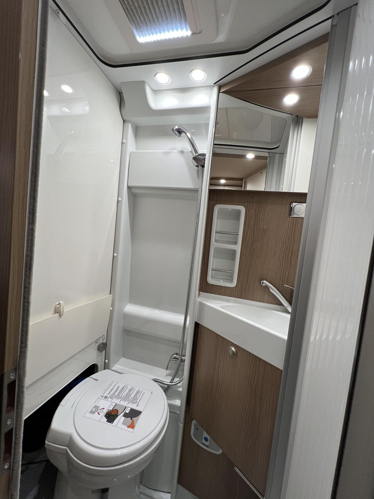 Malibu Van charming GT skyview 640 LE RB – Bild 32