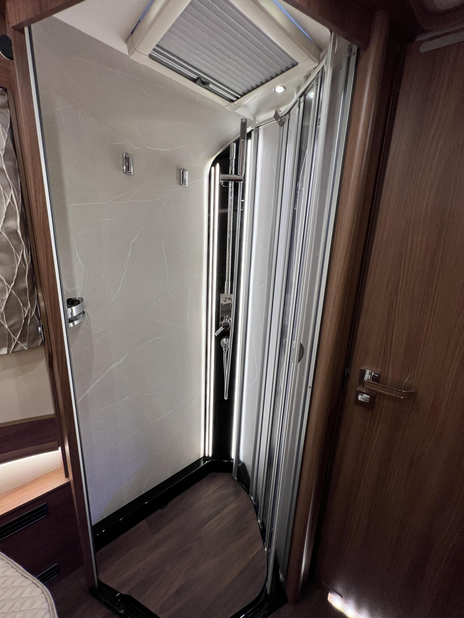 Carthago chic e-line I 51 QB DA – Bild 29