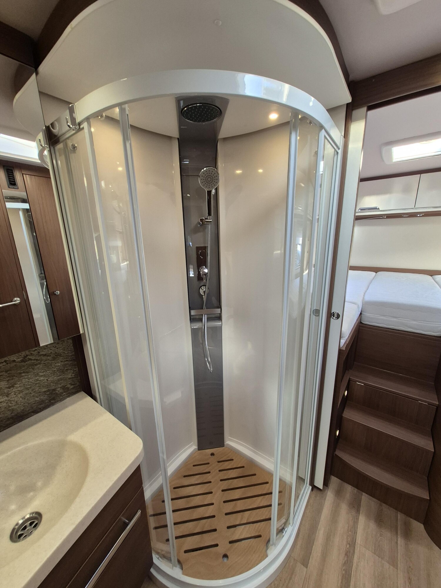 Niesmann-Bischoff Flair 880 LE