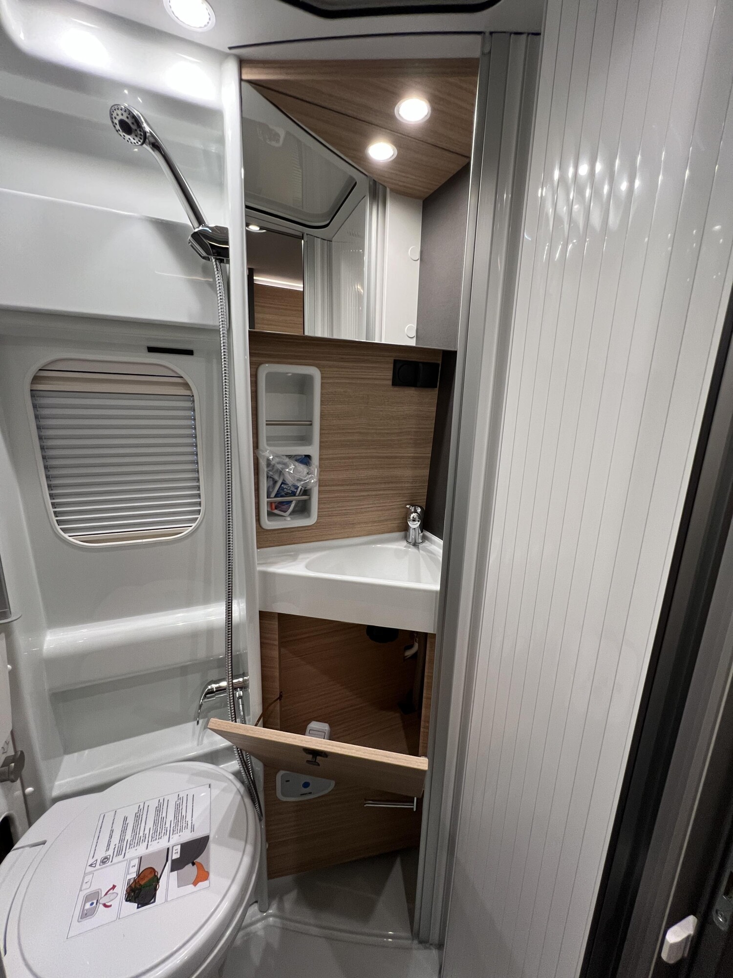 Malibu Van charming GT skyview 640 LE – Bild 30