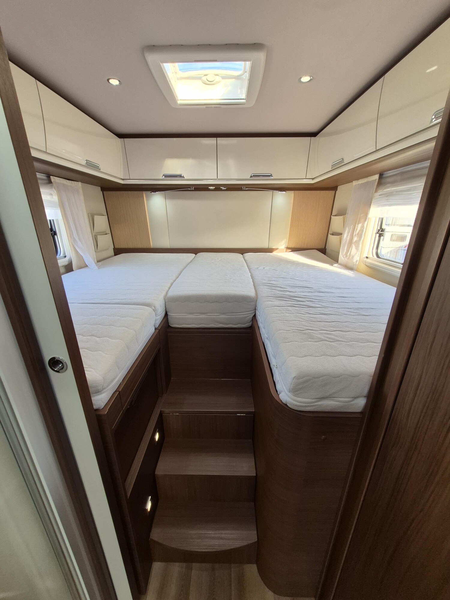 Niesmann-Bischoff Flair 880 LE