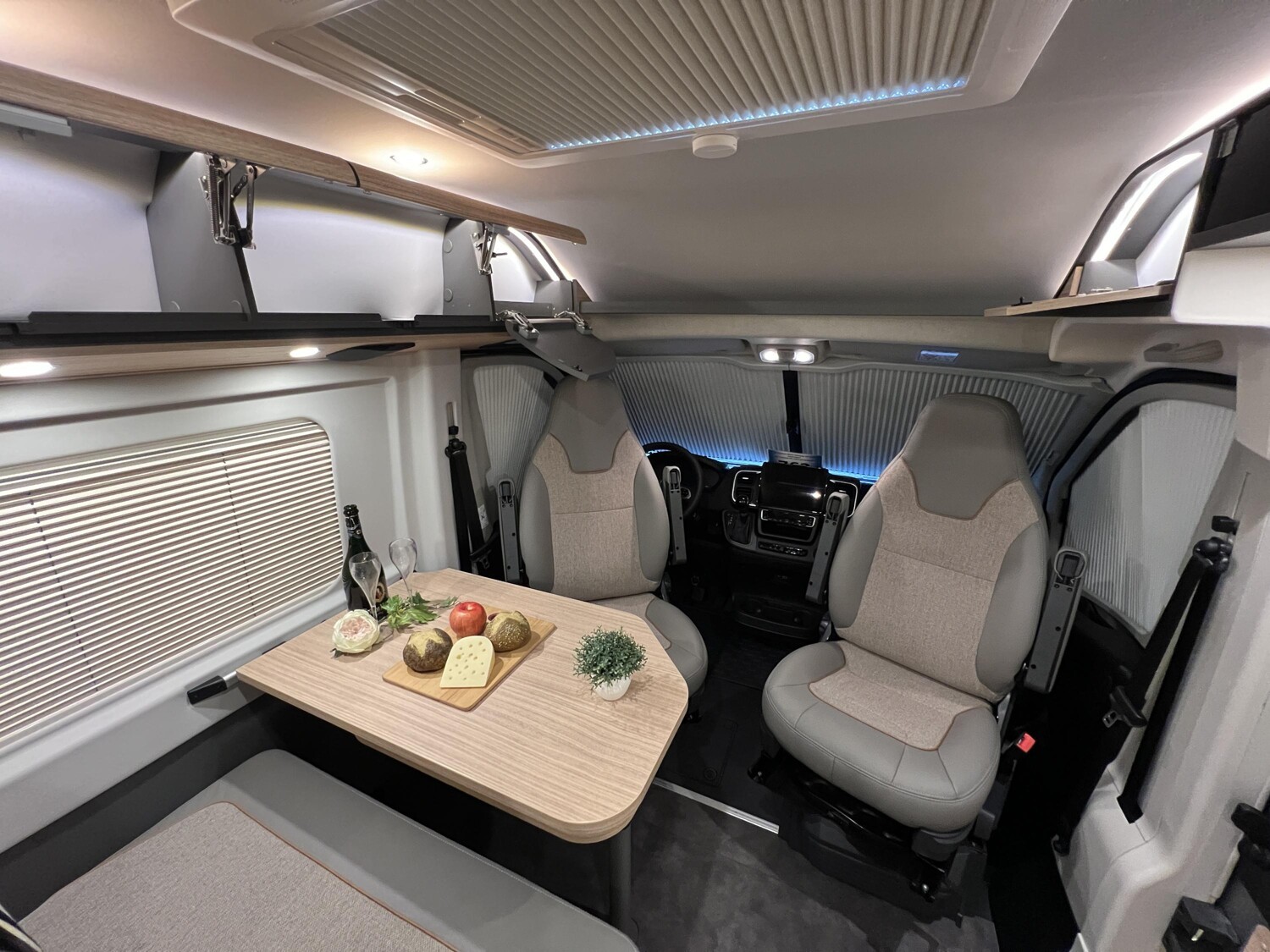 Malibu Van charming coupé 640 LE K – Bild 13