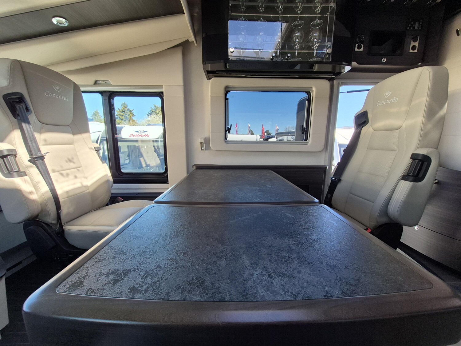 Concorde Carver 850 LI