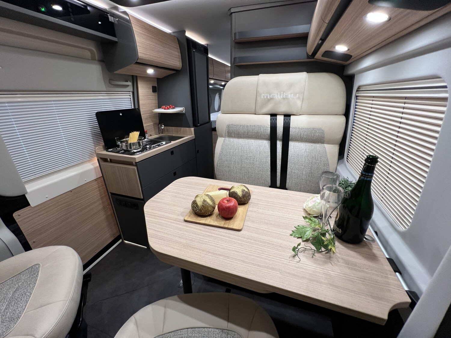 Malibu Van charming GT skyview 640 LE – Bild 14