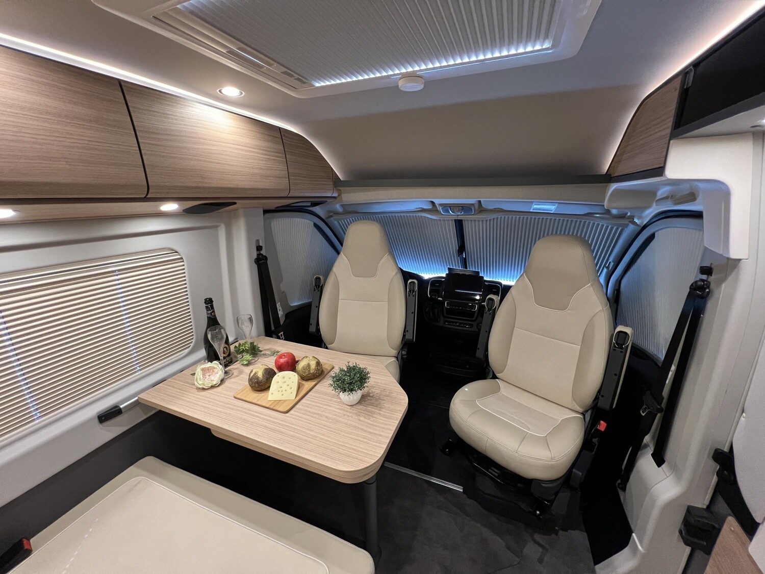 Malibu Van charming coupé 640 LE – Bild 12