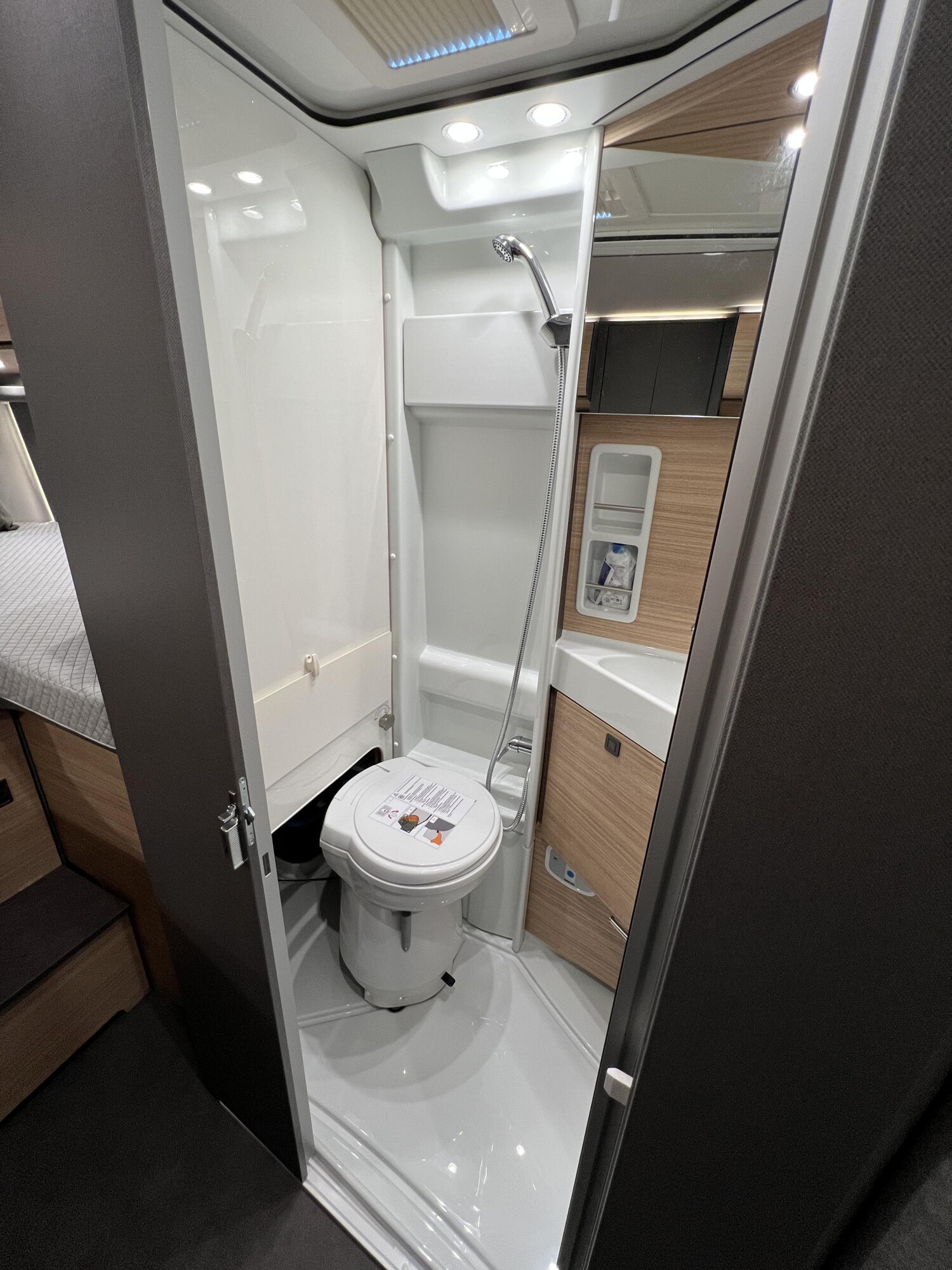 Malibu Van charming GT skyview 640 LE K – Bild 27