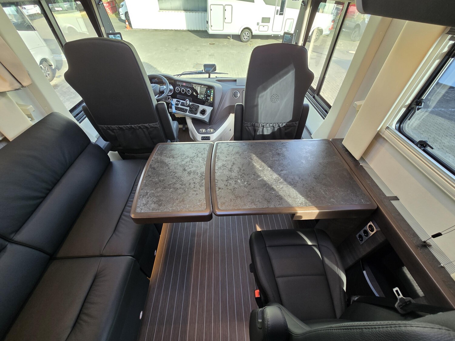 Concorde Charisma 910 LI