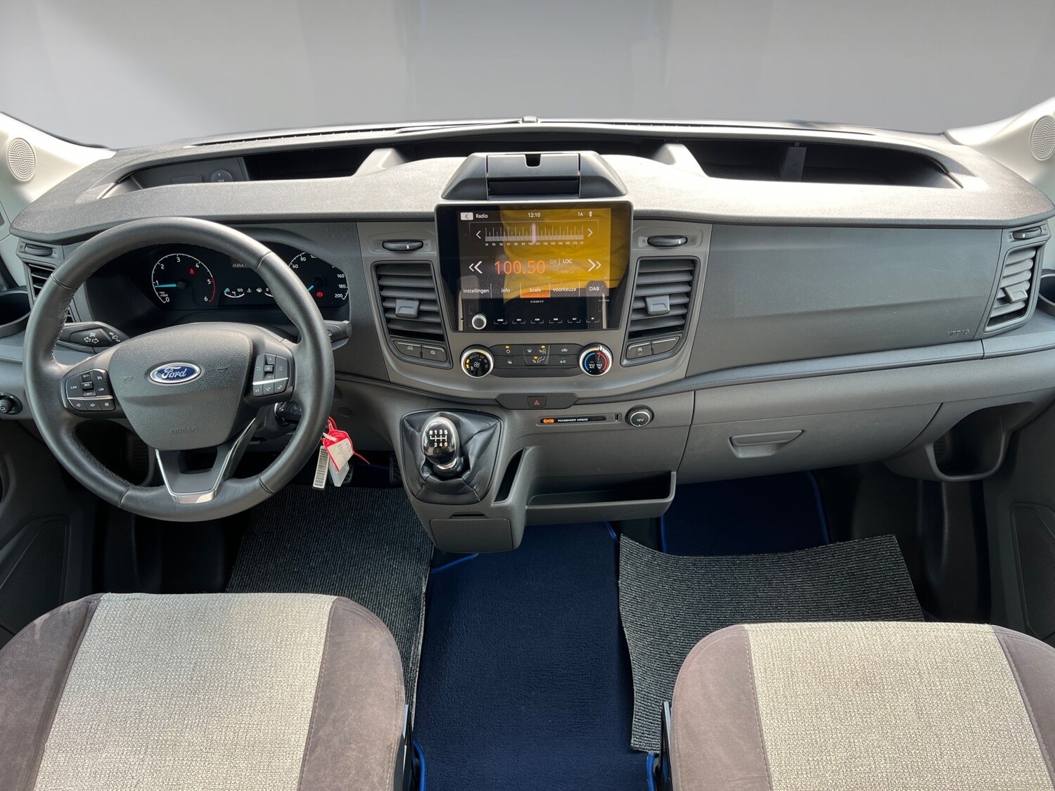 Challenger Teilintegriert 380 – Bild 9