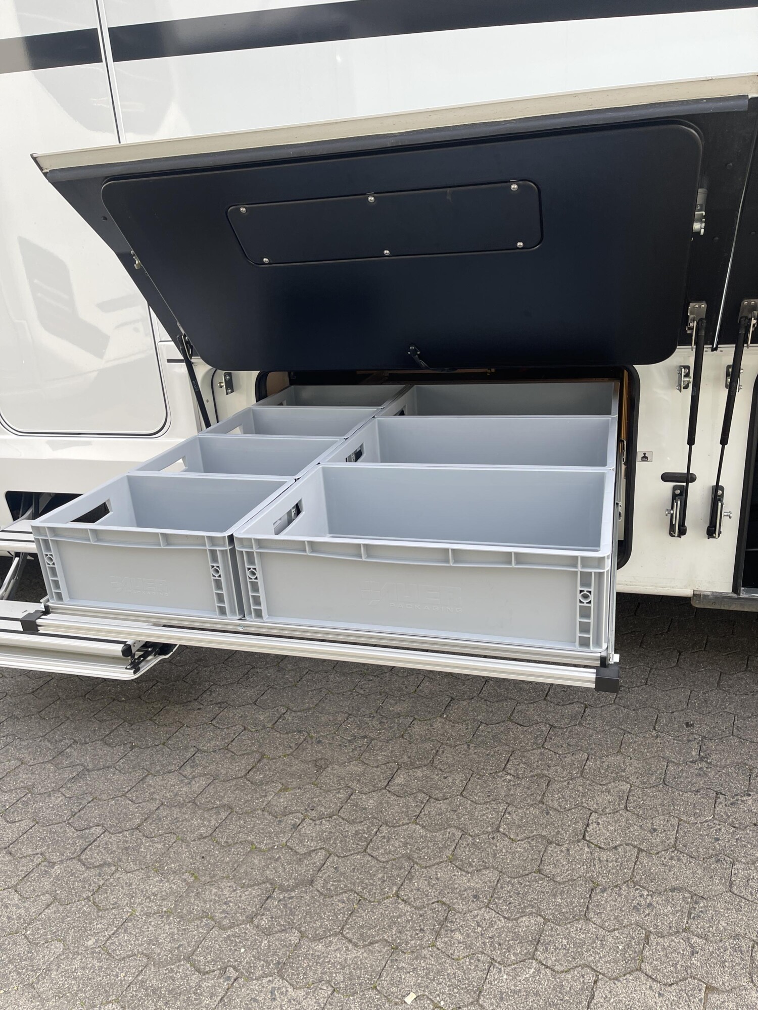 Niesmann-Bischoff Flair 920