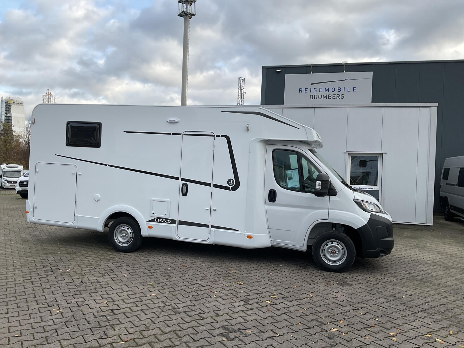 Etrusco T-Modell Base 6.9 SB inkl. Dachklimaanlage 2026