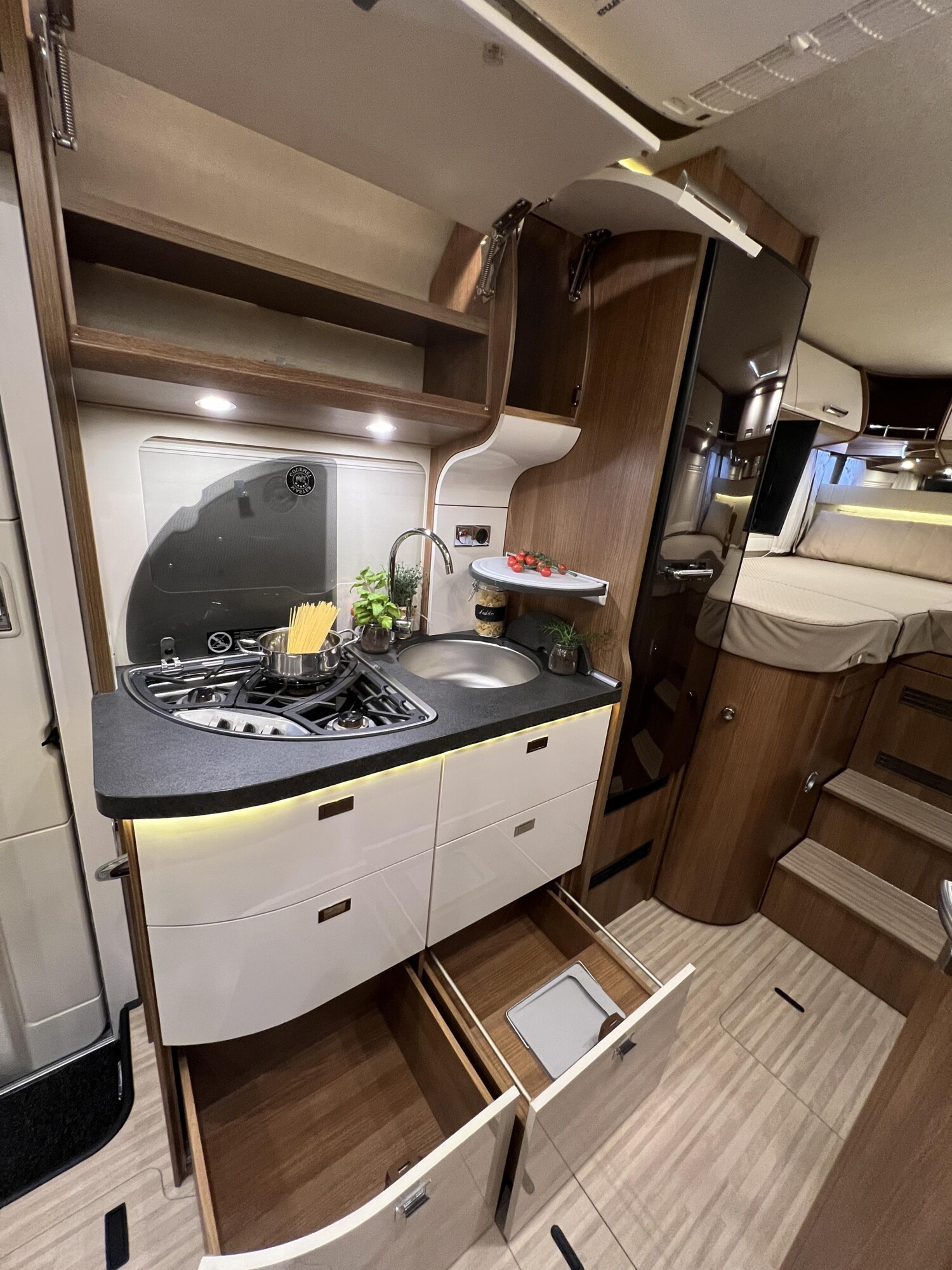 Carthago c-tourer I 143 LE – Bild 18