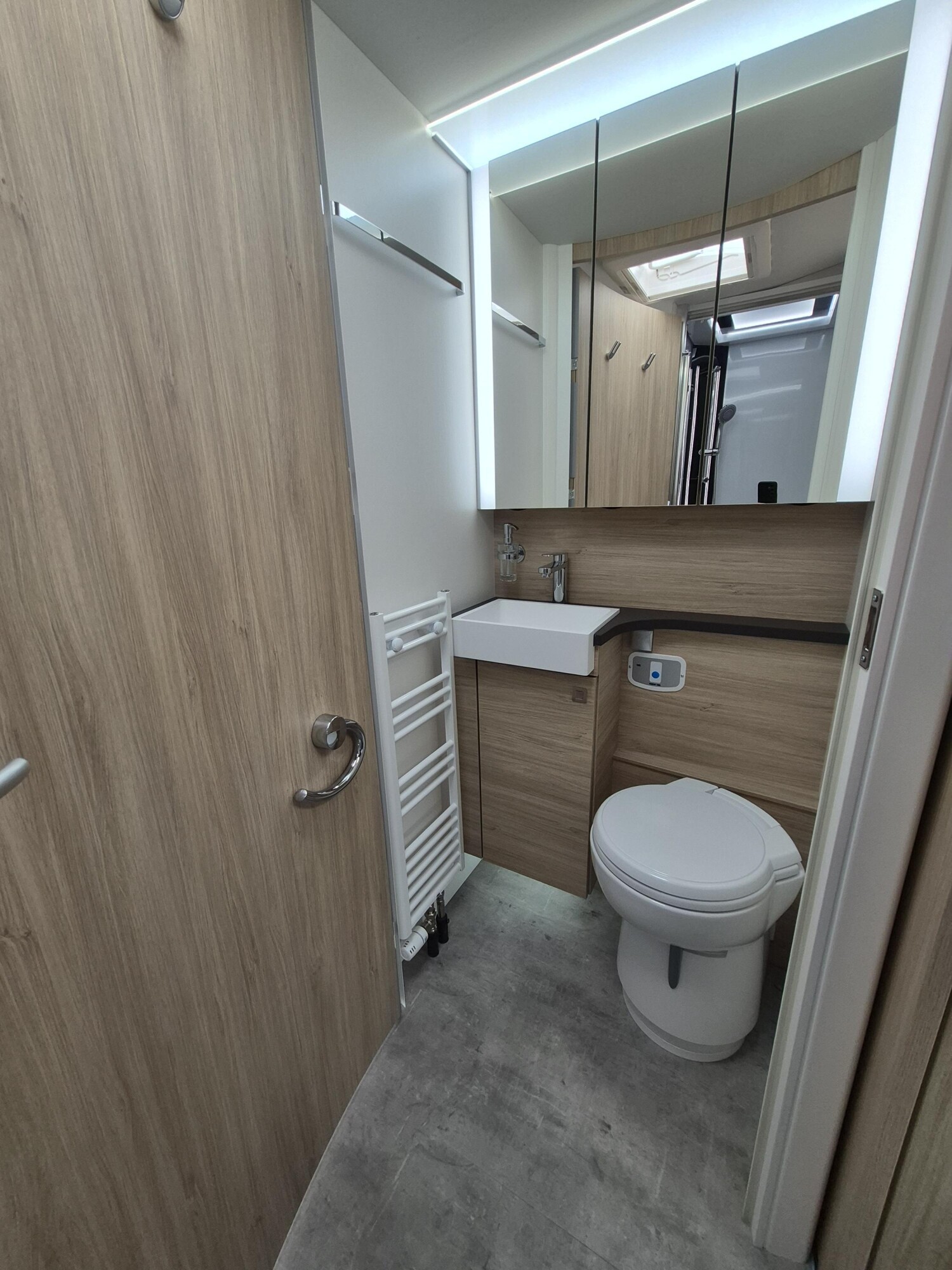 Frankia F-Line A 680 PLUS EDITION TOGETHER 4.5T