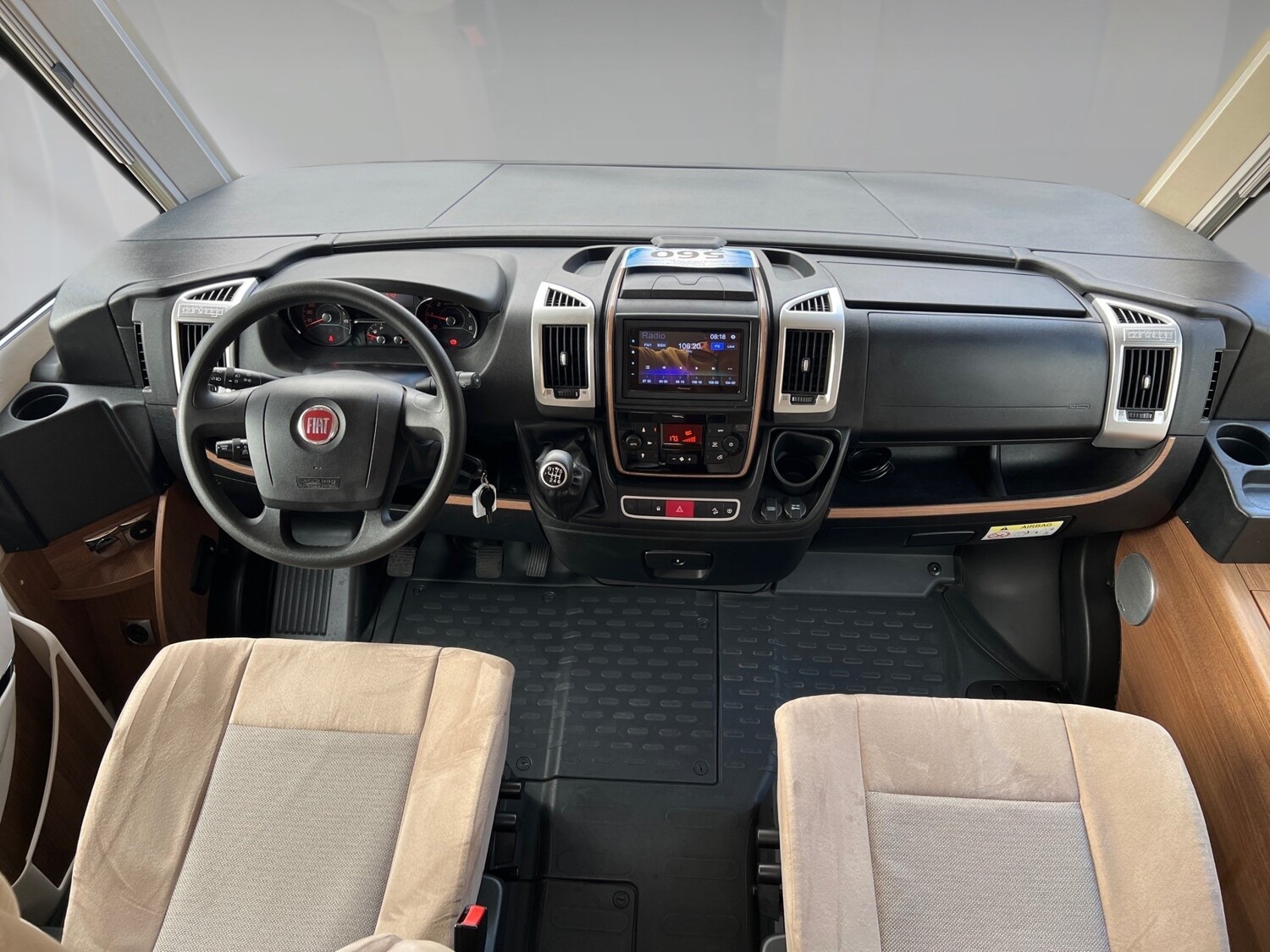 Carthago c-tourer I 143 LE – Bild 9