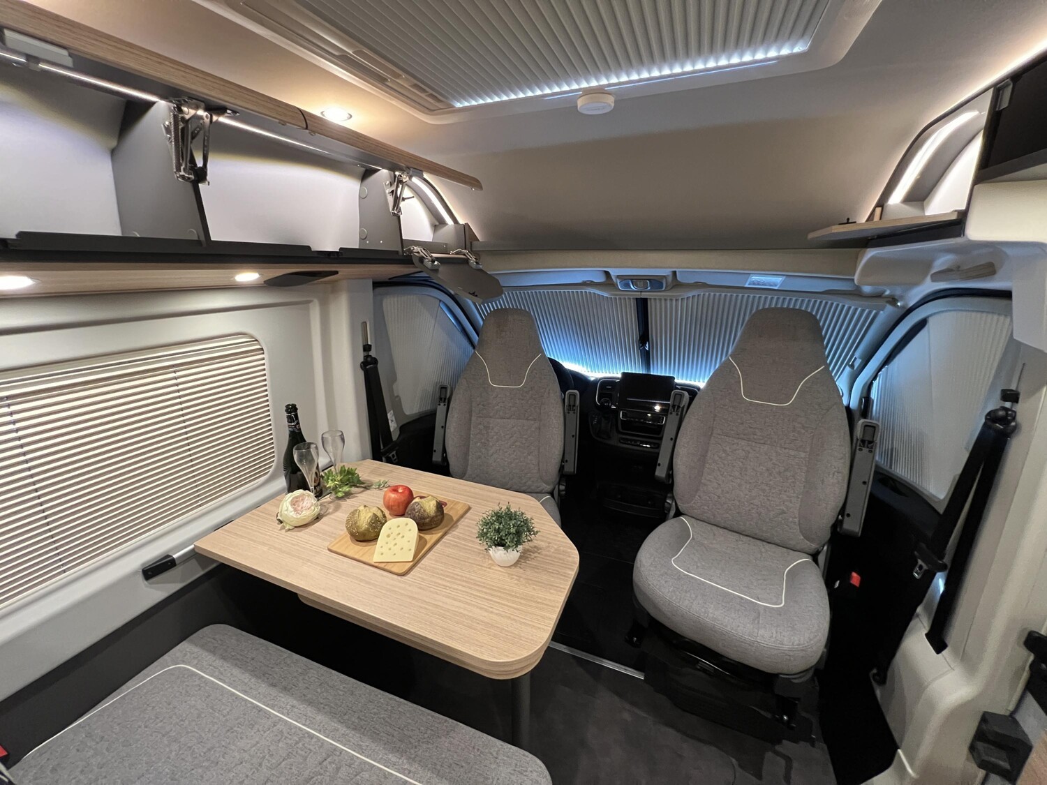 Malibu Van charming coupé 640 LE RB – Bild 13