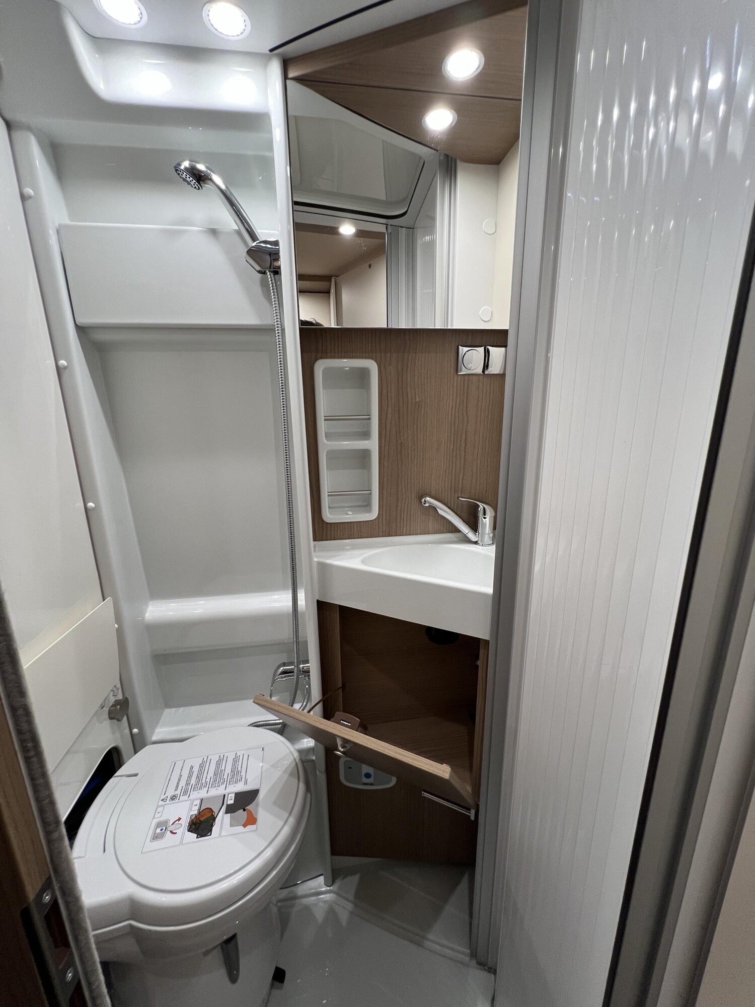 Malibu Van charming GT skyview 640 LE RB – Bild 34