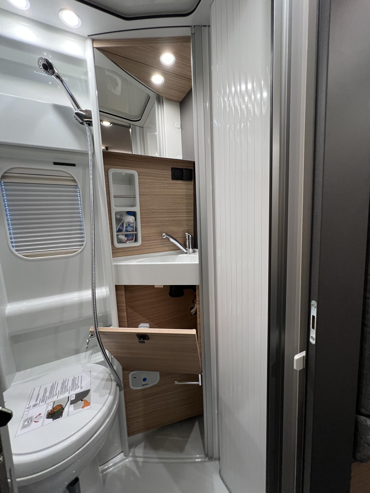 Malibu Van charming GT skyview 640 LE – Bild 31