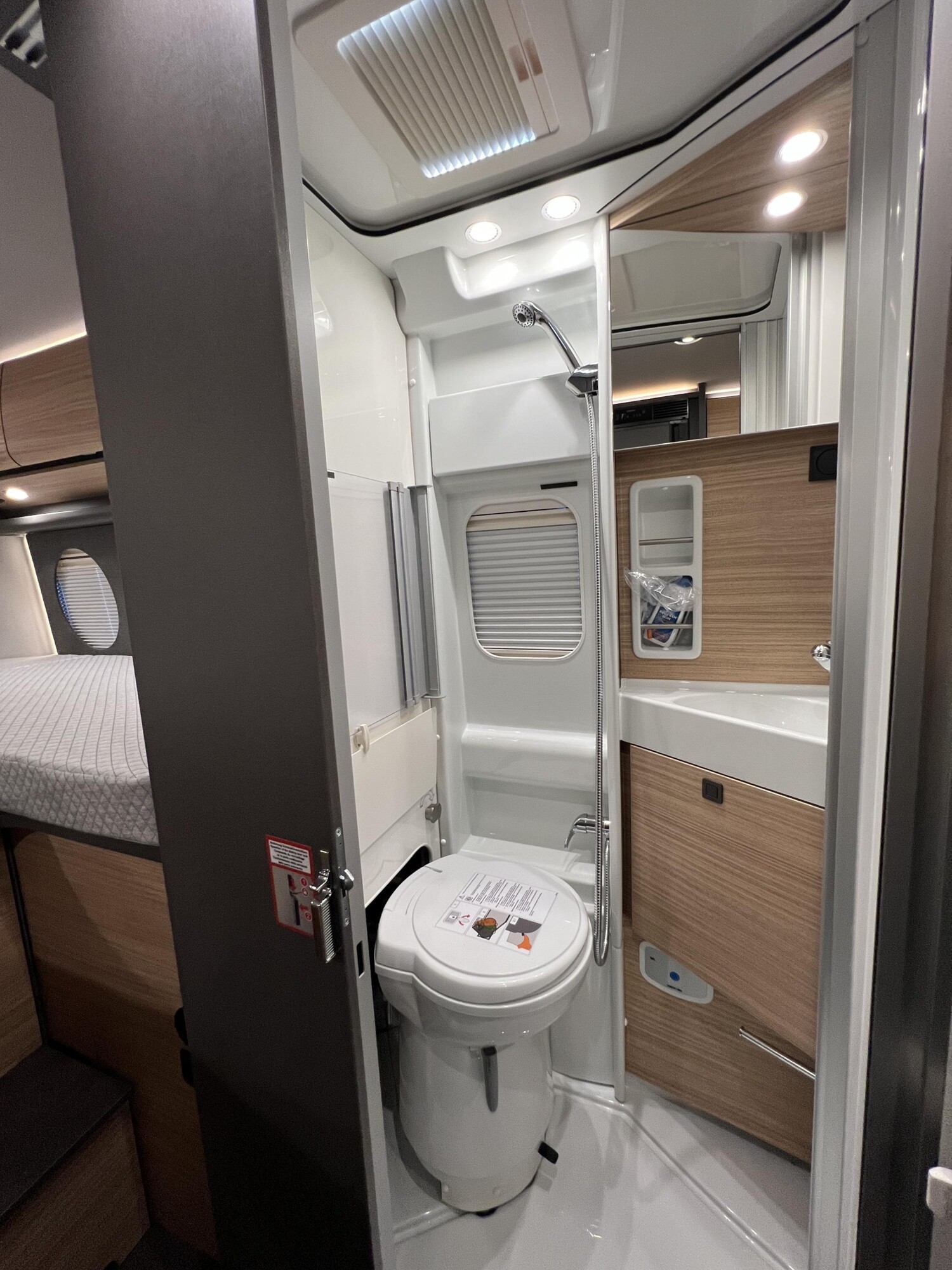 Malibu Van charming GT skyview 640 LE – Bild 29