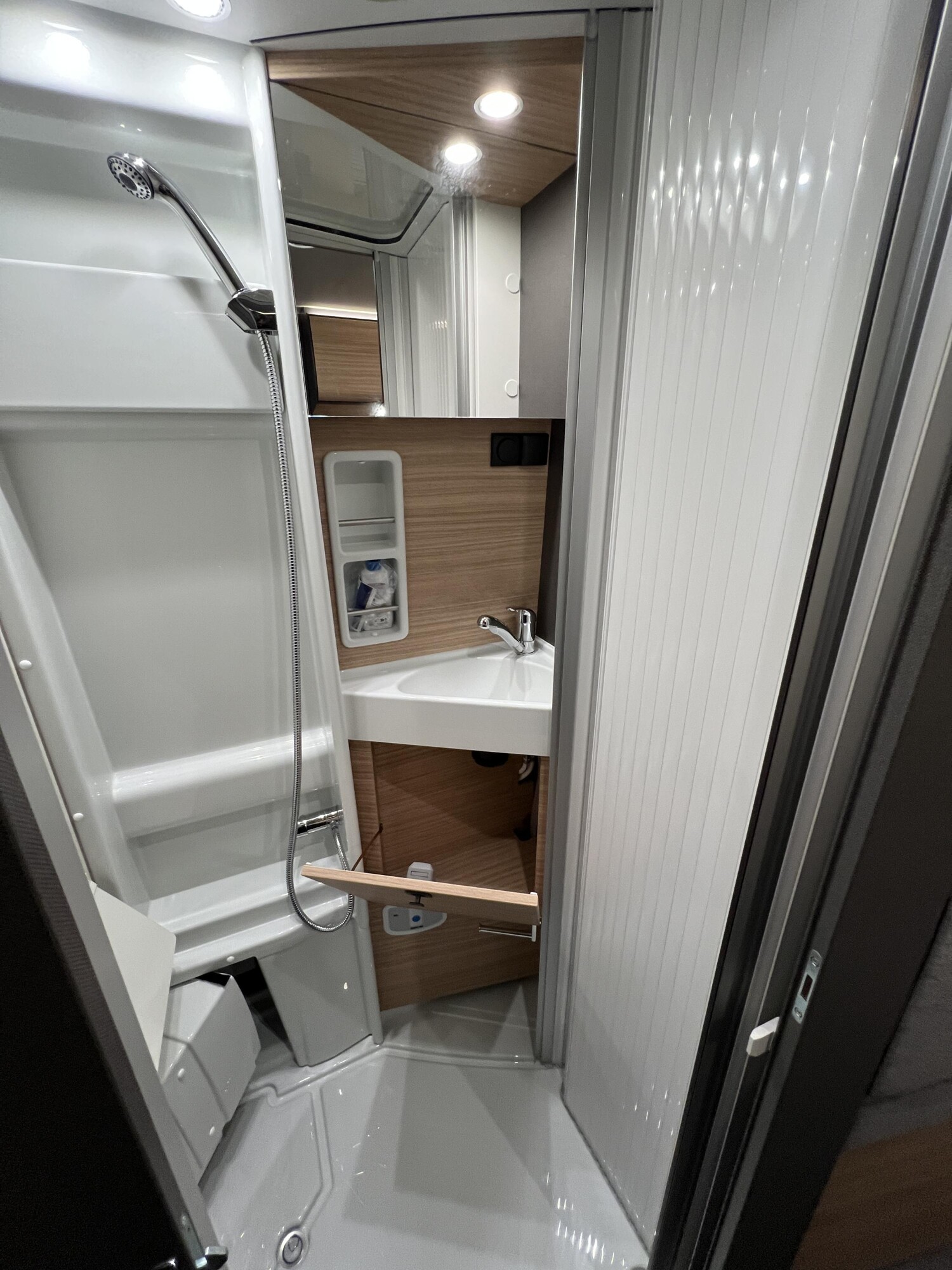 Malibu Van charming GT skyview 640 LE K – Bild 29