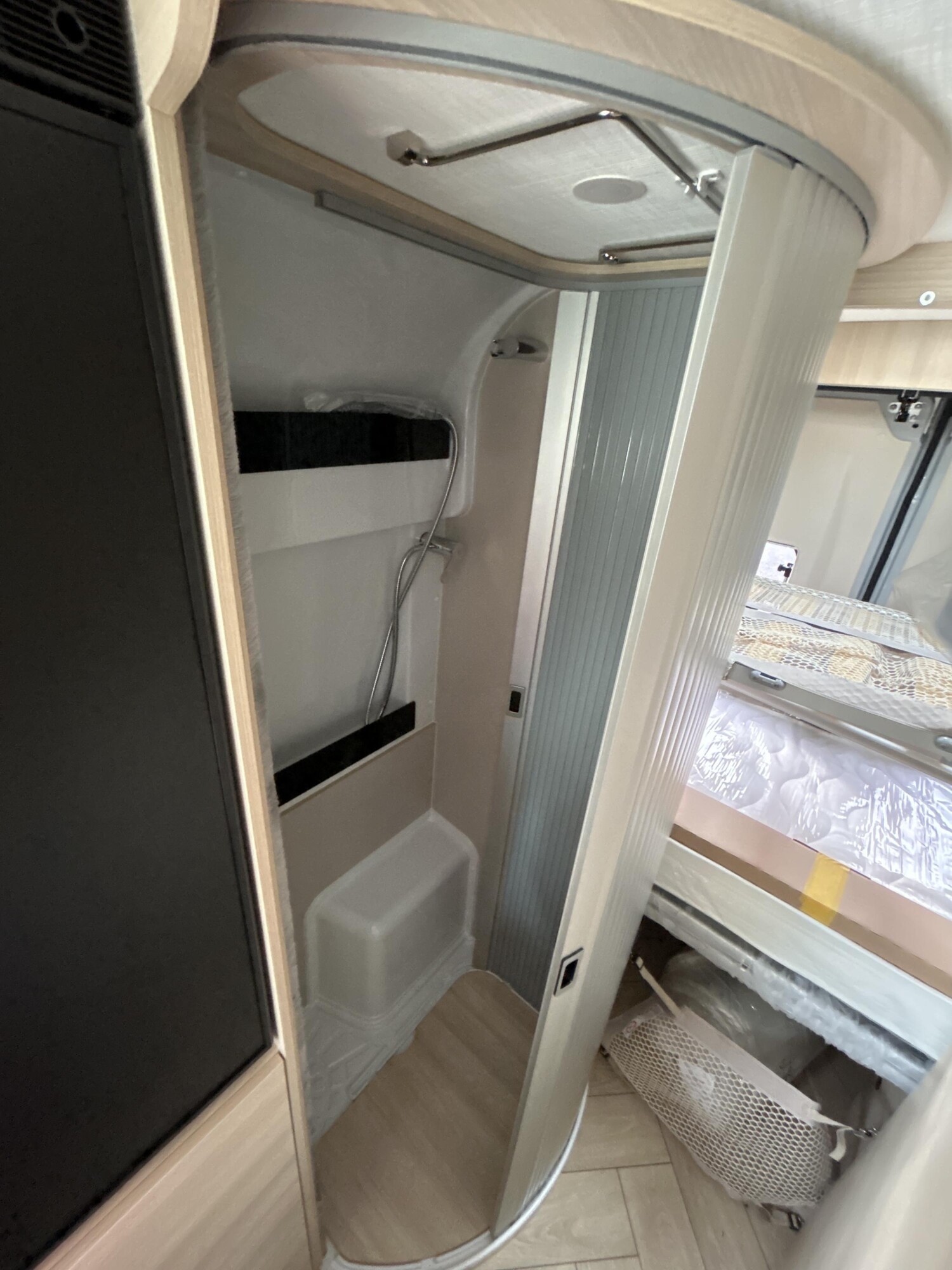 Chausson Van Sport Line F&S mit Aufstelldach 2026 Bild 5