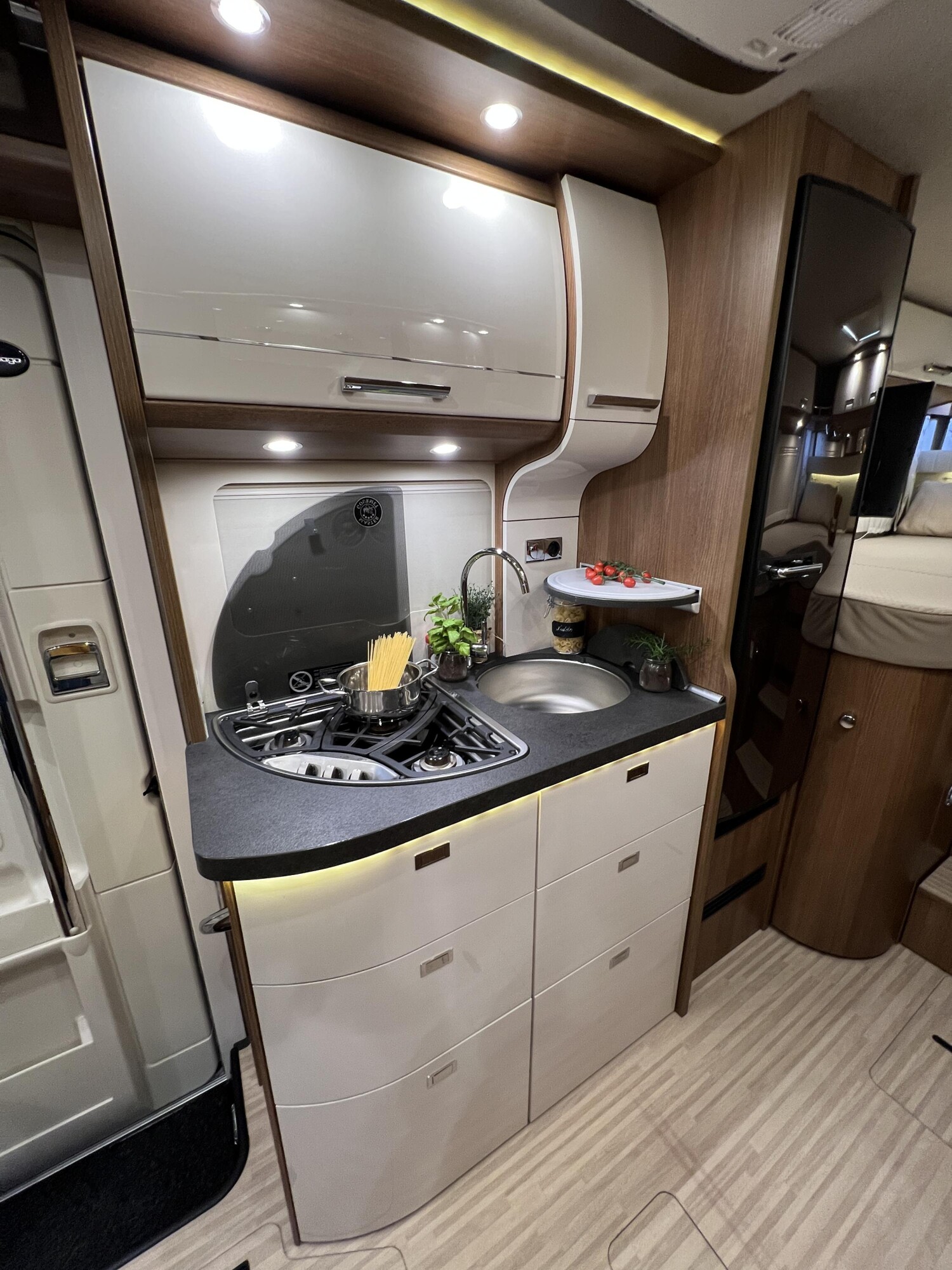 Carthago c-tourer I 143 LE – Bild 17