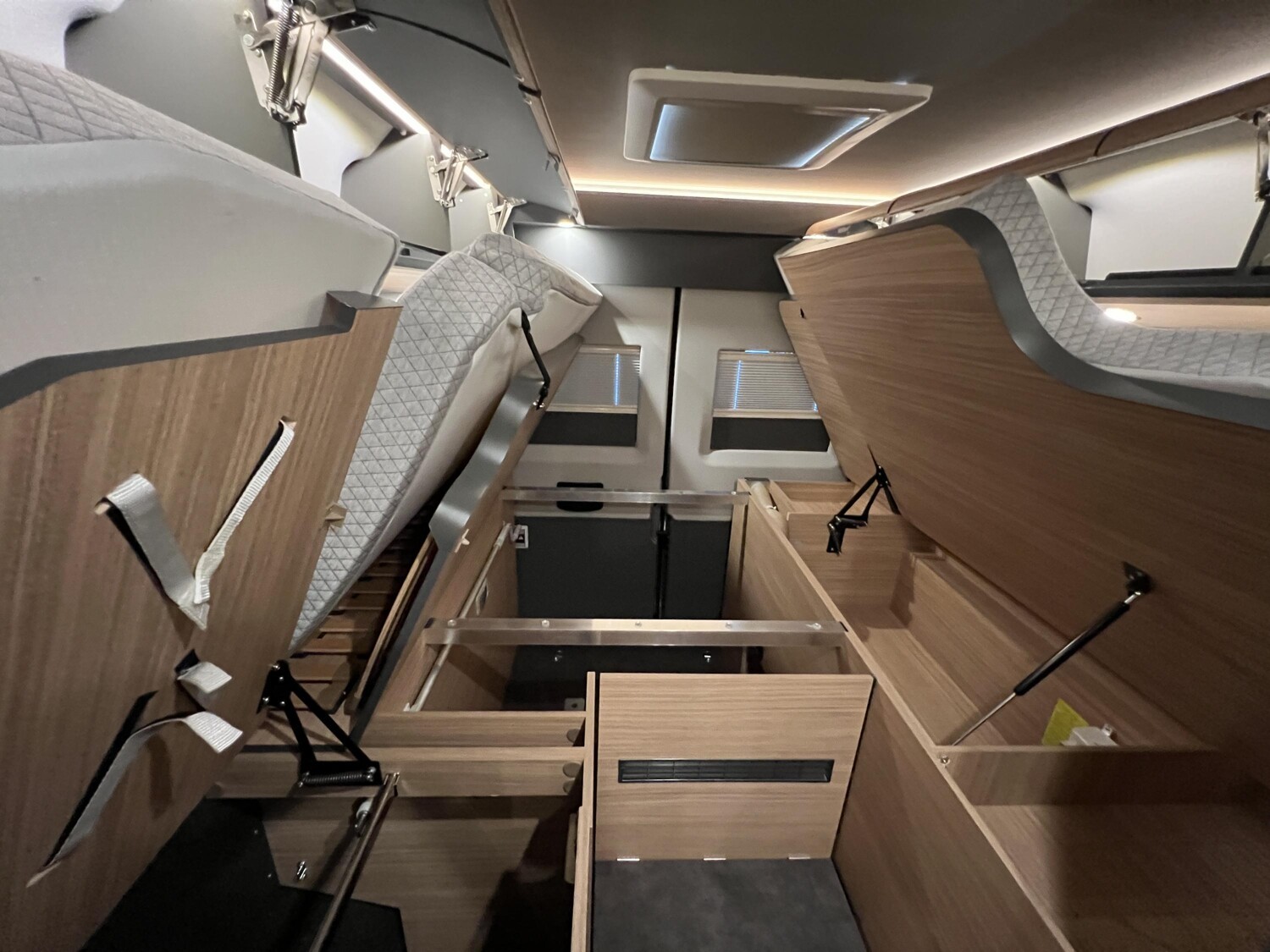 Malibu Van charming GT skyview 640 LE – Bild 25