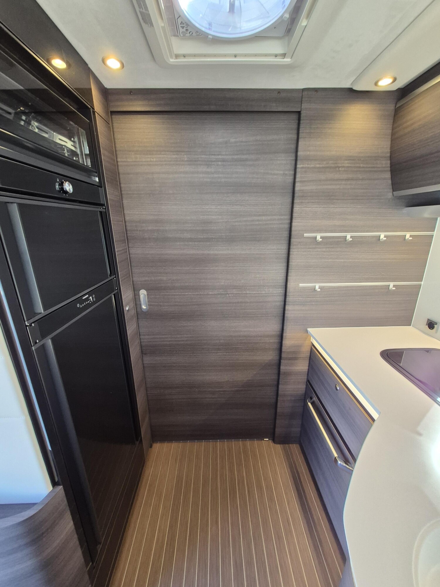 Concorde Carver 850 LI
