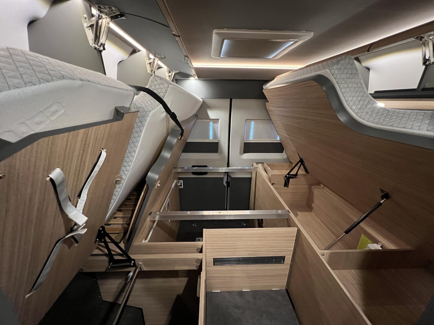 Malibu Van charming GT skyview 640 LE – Bild 25