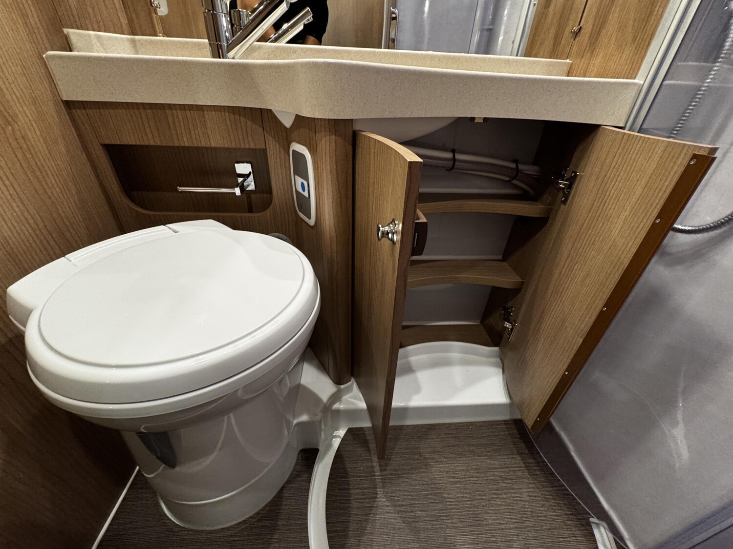 Carthago C1-tourer I 143 KB LE comfort – Bild 35