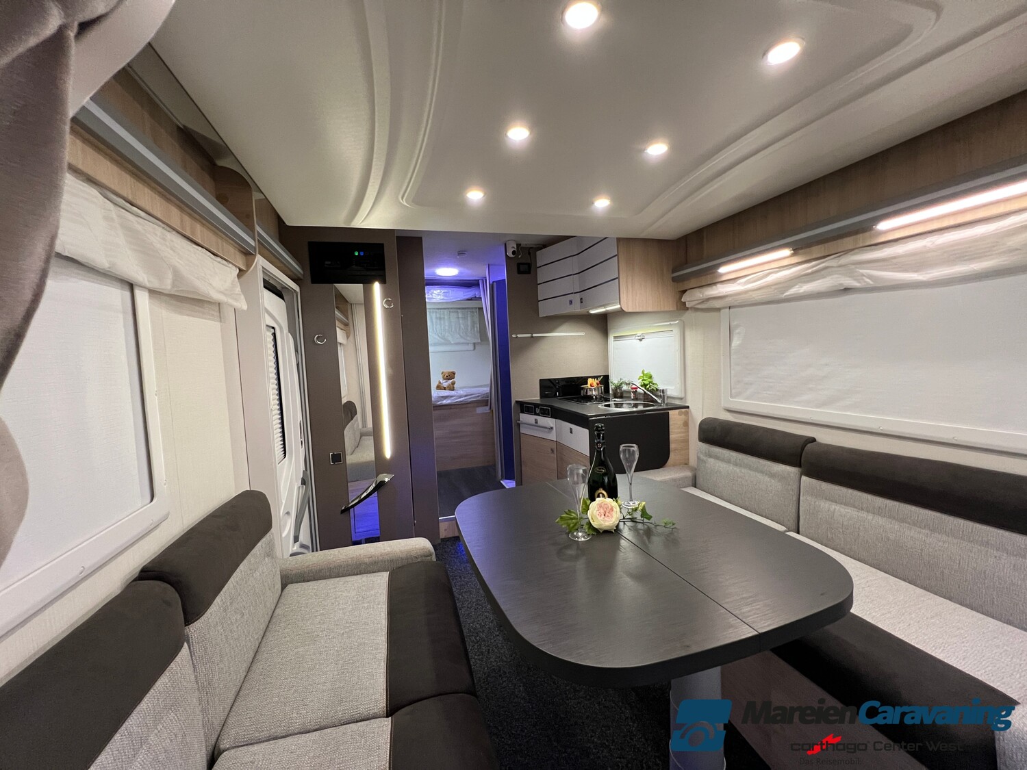 Challenger Teilintegriert 380 – Bild 13