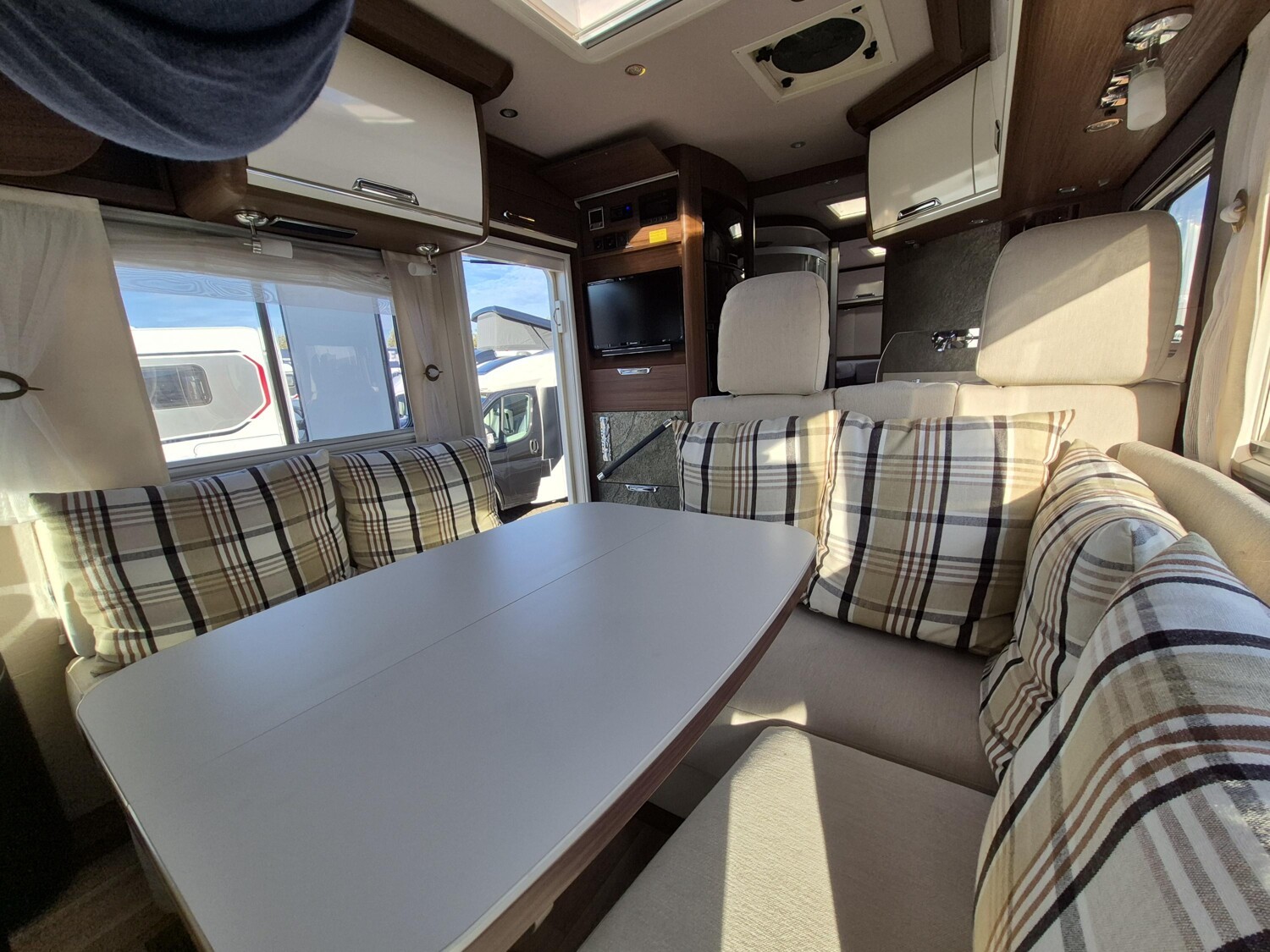 Niesmann-Bischoff Flair 880 LE