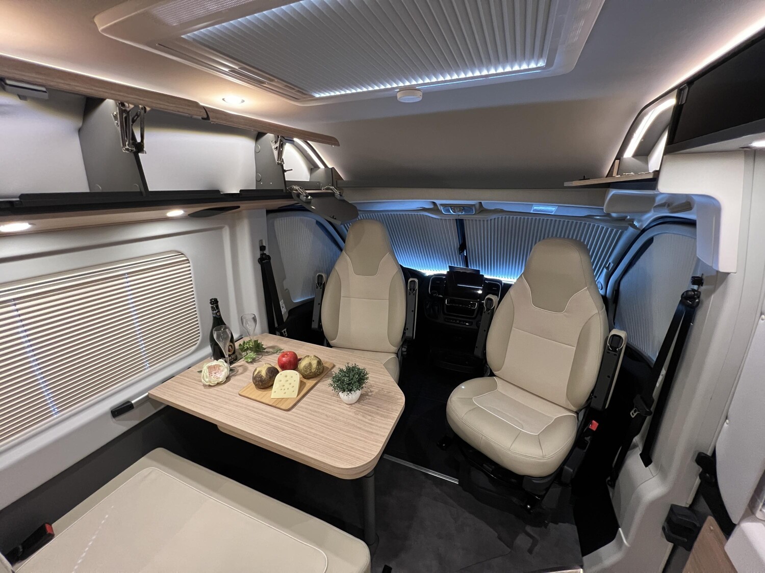 Malibu Van charming coupé 640 LE – Bild 13