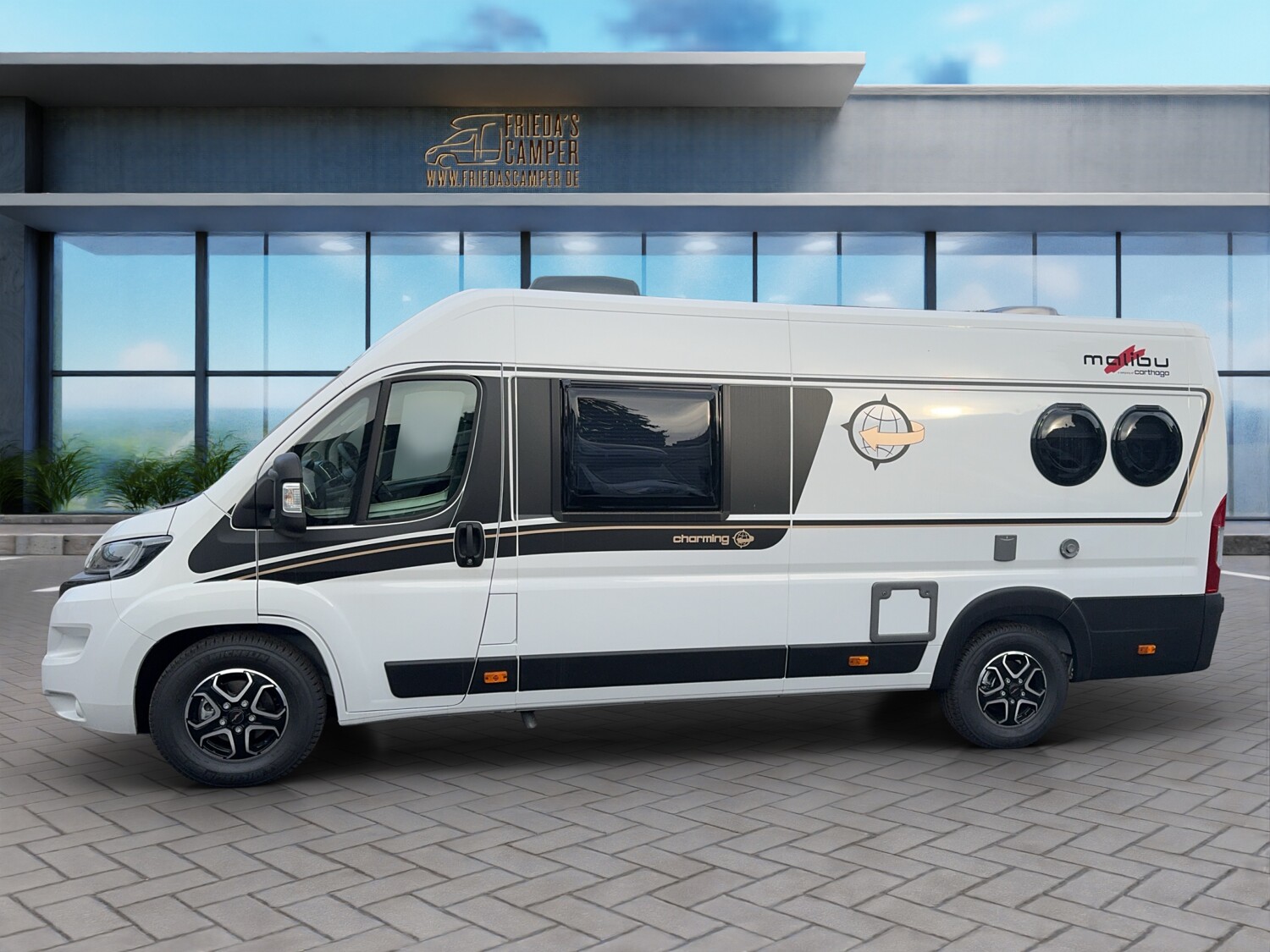 Malibu Van first class - two rooms 640 LE RB viele Pakete,Abverkauf – Bild 3