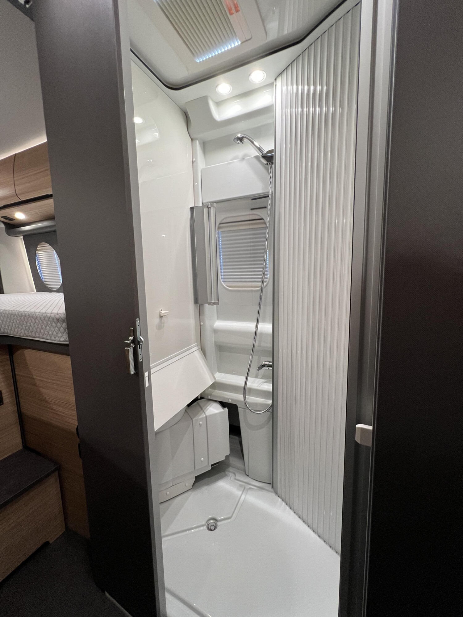 Malibu Van charming GT skyview 640 LE – Bild 30
