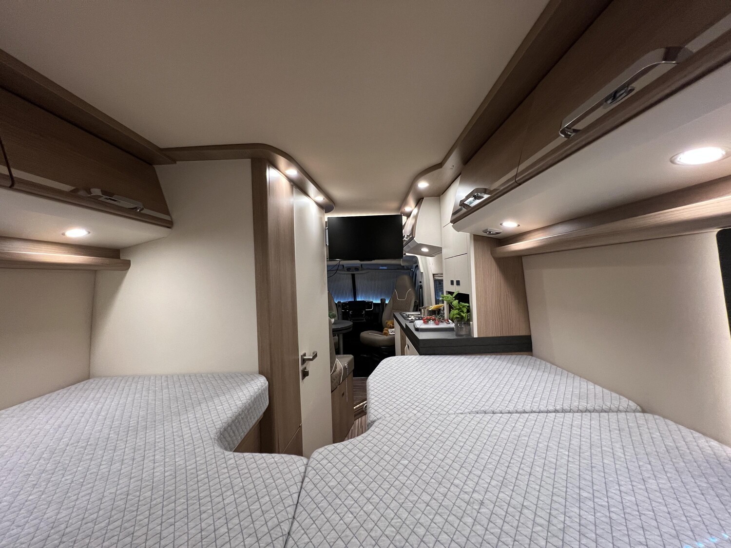 Malibu Van charming GT skyview 640 LE RB – Bild 30
