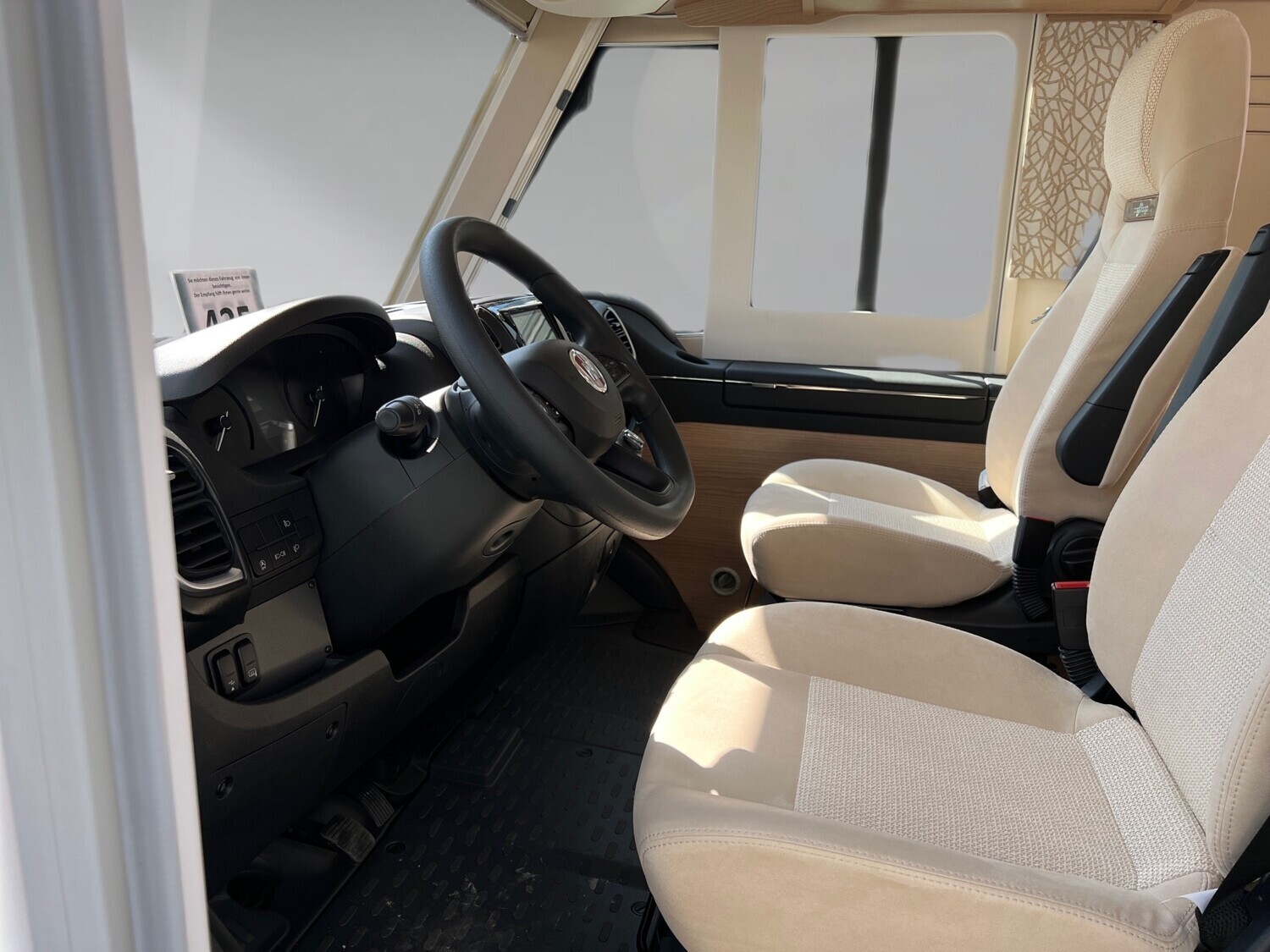 Carthago c-tourer I 141 LE – Bild 7