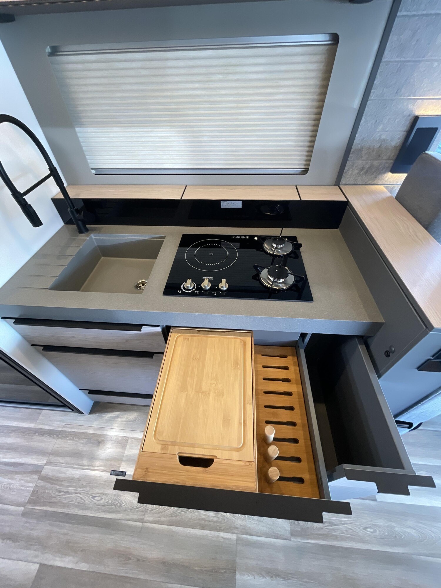 Niesmann-Bischoff Flair 880